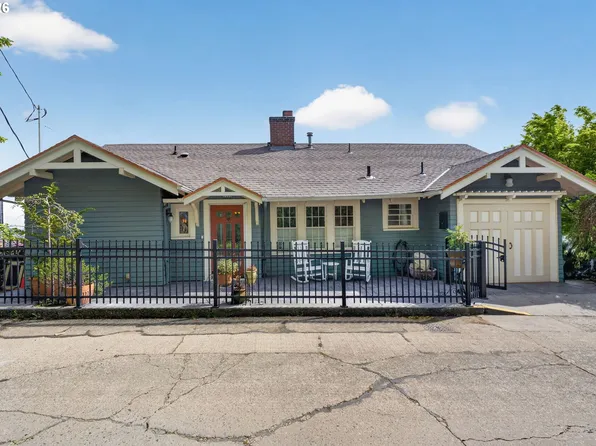 2440 SW Hoffman Ave, Portland, OR 97201