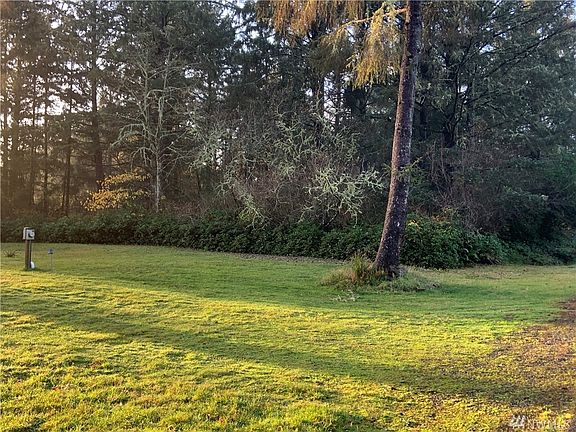 5th image of 463 Snahapish Ave SE
