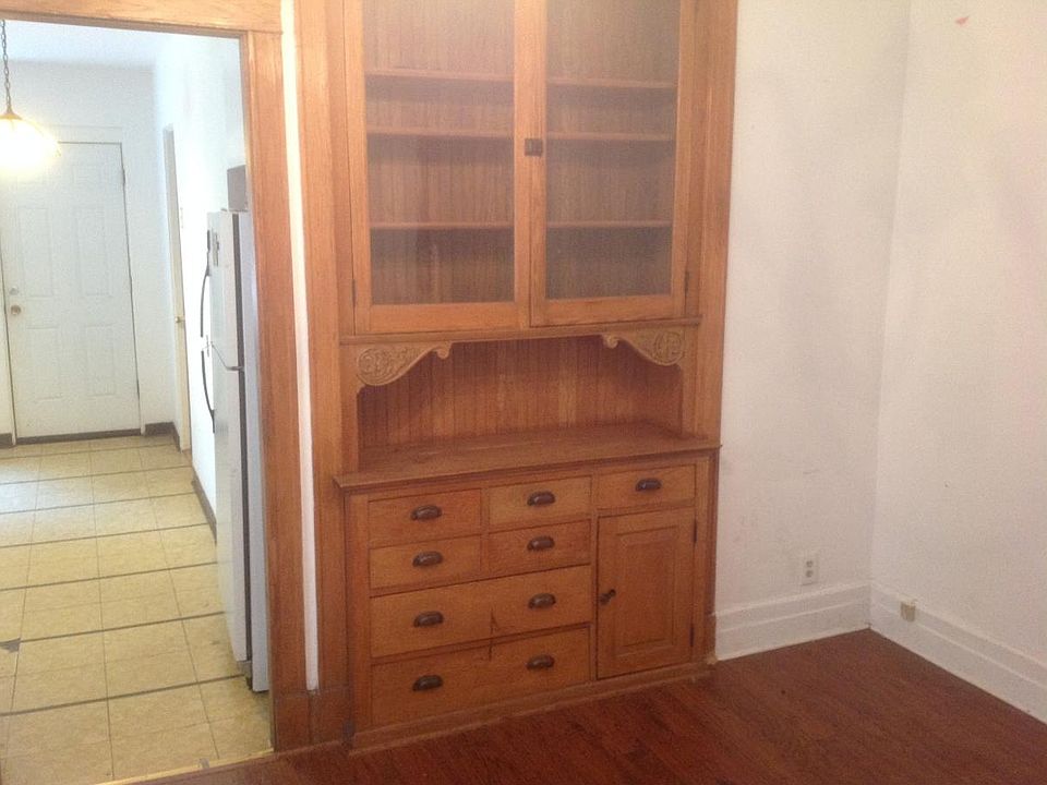 Dining room in 1E