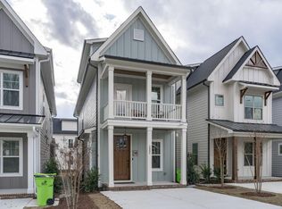 200C E Moore St, Apex, NC 27502