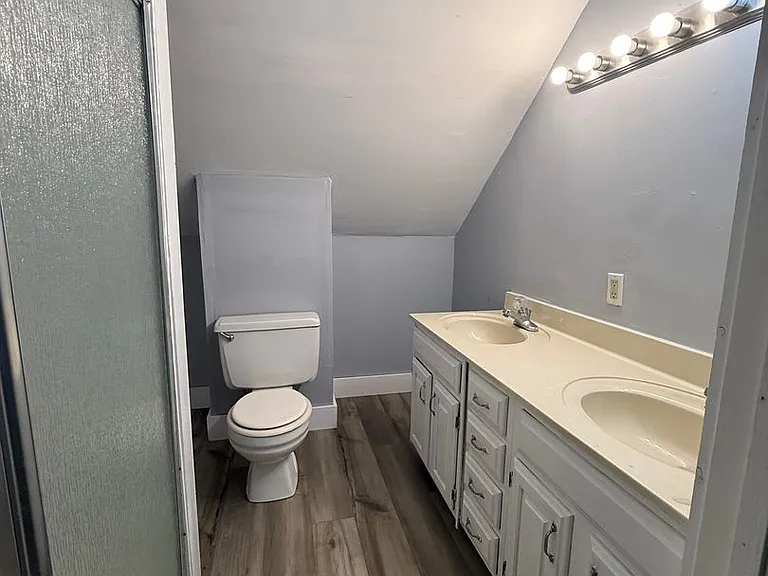 2809 Columbia Ave — Photo 22
