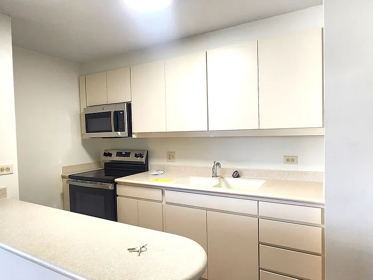 1778 Ala Moana Blvd #801 — Photo 5