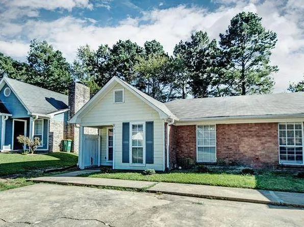 317 Peach Orchard Dr, Ridgeland, MS 39157