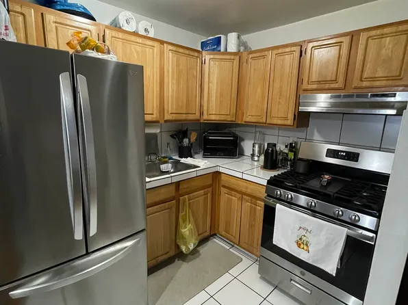 27-10 14th Street image 1 of 7