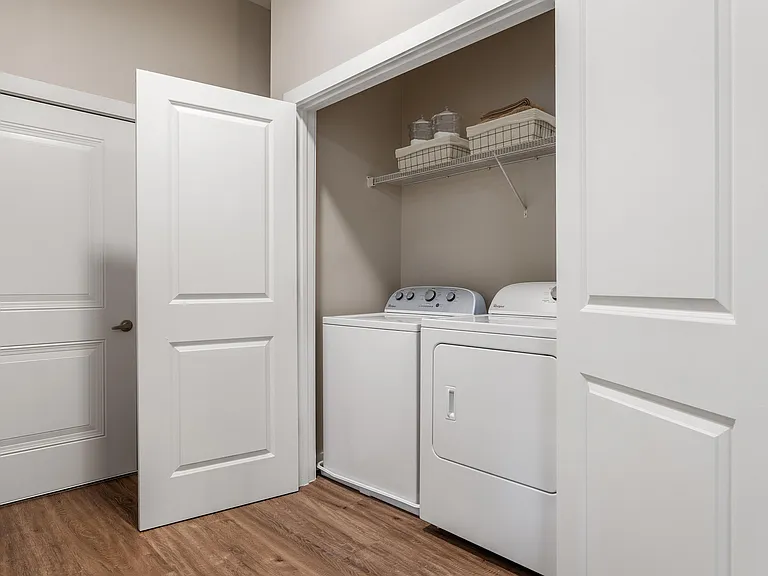 Premium Upgrade Home - In-Home Laundry