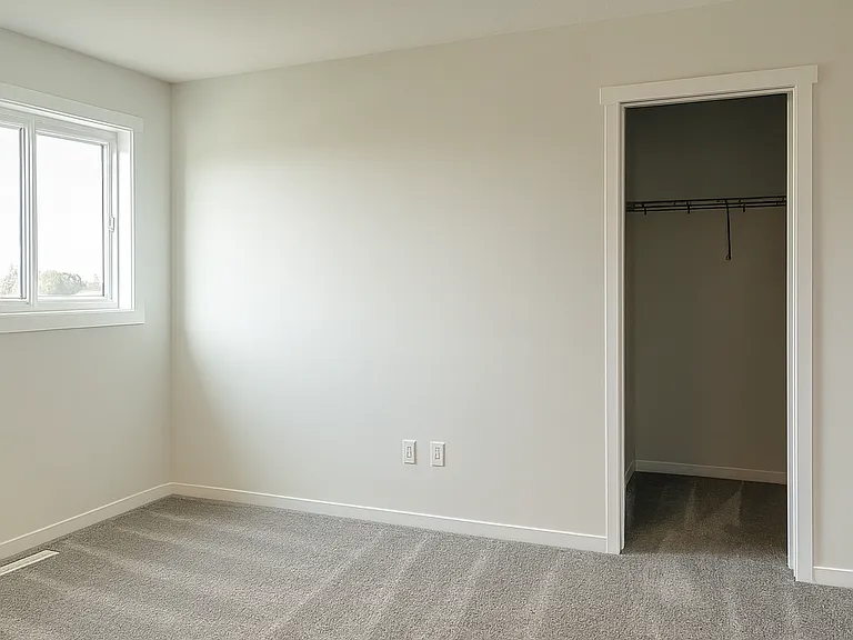 1033 Aster Blvd NW — Photo 11