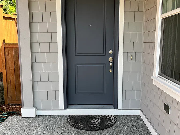 2412 NE Boulderstone Ct — Photo 2