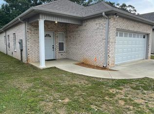 141 Park Dr N, Clanton, AL 35045