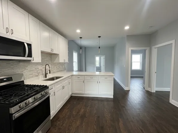 5447 W Ohio St #2W, Chicago, IL 60644