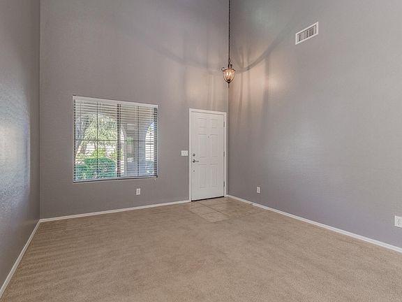 5th image of 18111 W Puget Ave