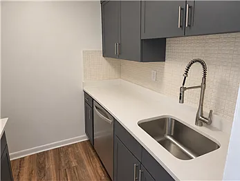 172 Summer St #5