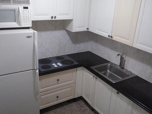 4th image of 1972 NE 3rd St #1