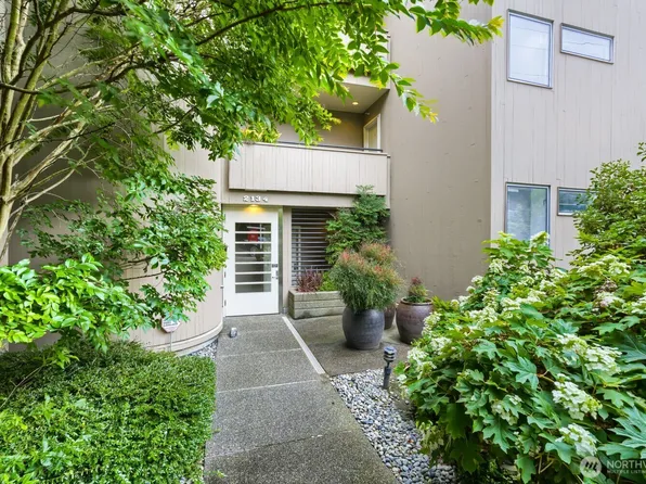 2134 Waverly Place N #103, Seattle, WA 98109