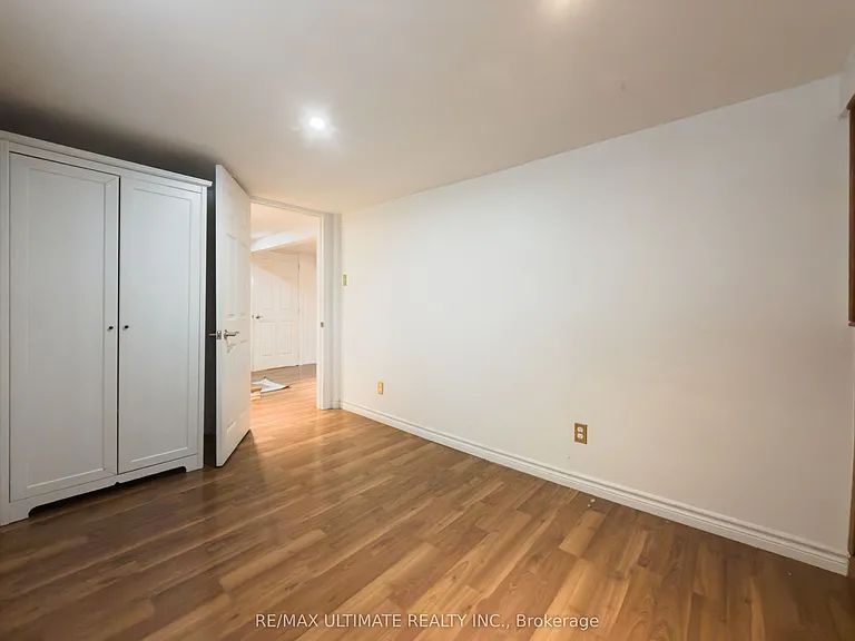 46 Lorindale Ave #LOWER — Photo 8