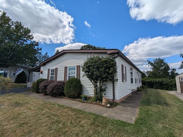 423 Vista Ln