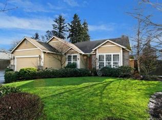 100 E Oxford St, Newberg, OR 97132