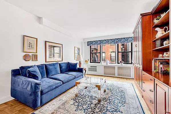 1st image of 220 E 54th St APT 4M