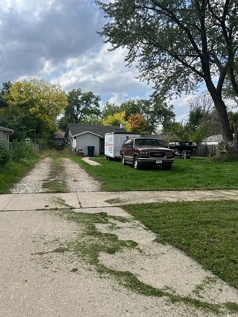 1st image of 1624 S Grant Ave