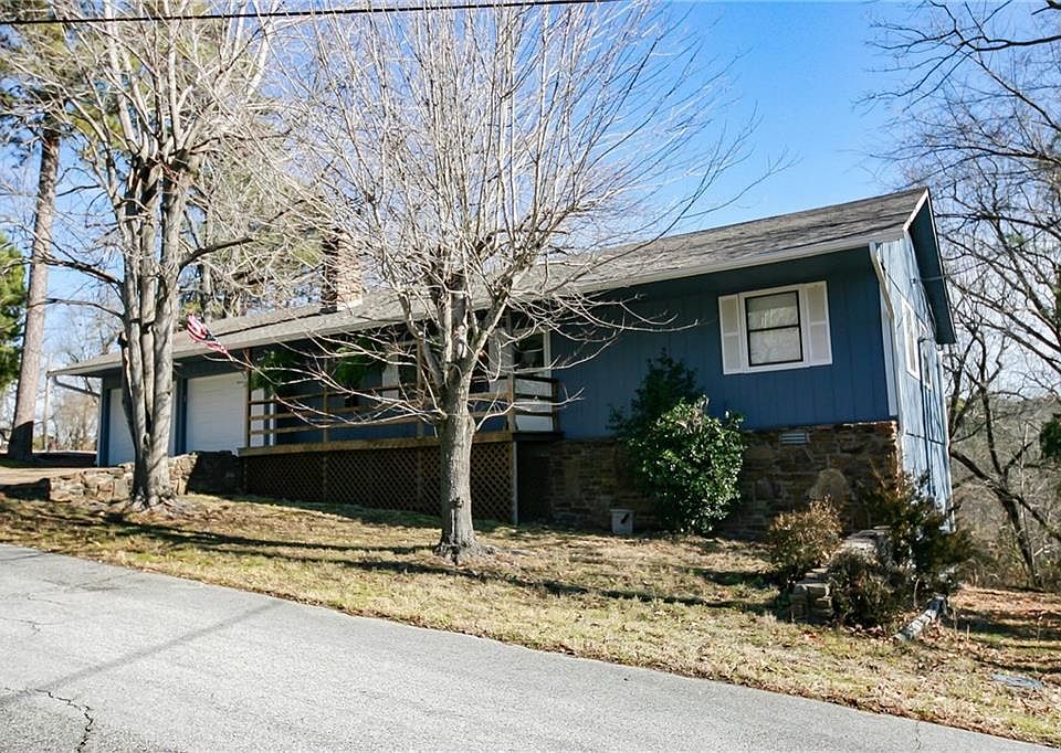 1st image of 8472 Spruce Dr
