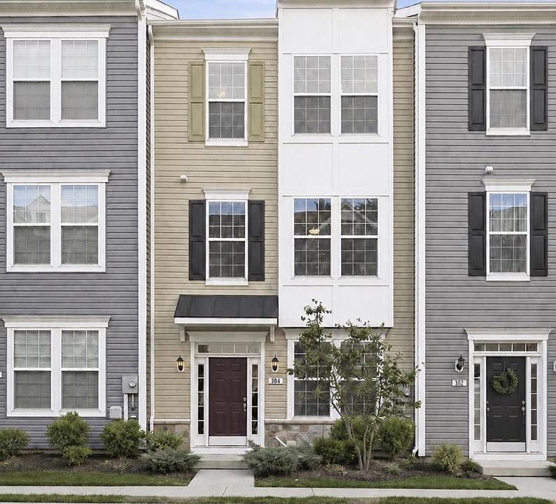 1st image of 304 Spring Bank Way