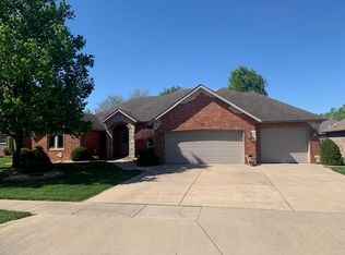 4833 S Farm Road 131, Springfield, MO 65810