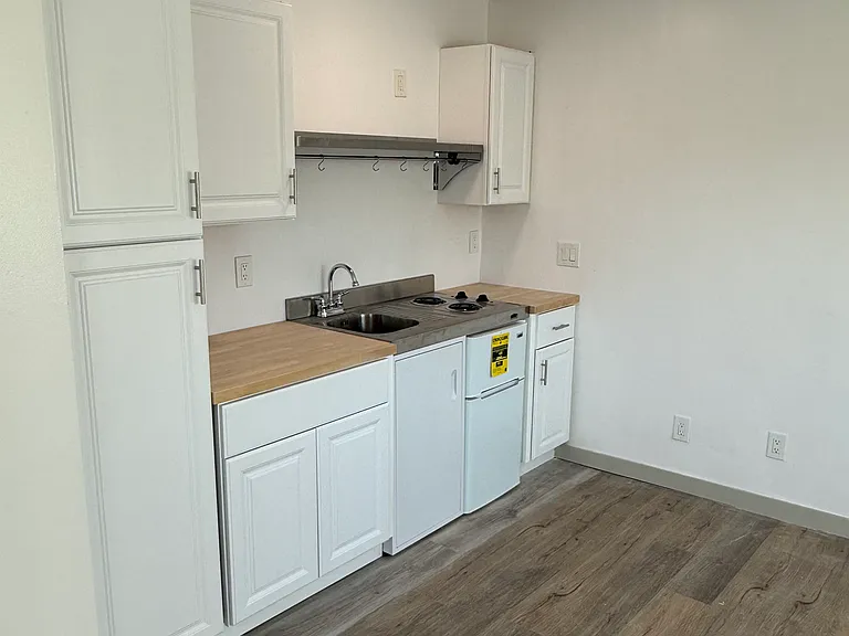 7002 Ramsgate Pl #1 — Photo 3