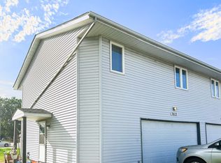 7623 Woodlawn Dr, Saint Paul, MN 55112