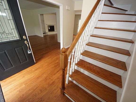 4th image of 1804 Amarillo Ln