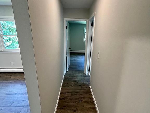 Hallway to bedrooms