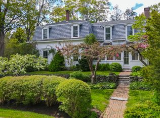 37 Mountain St, Camden, ME 04843