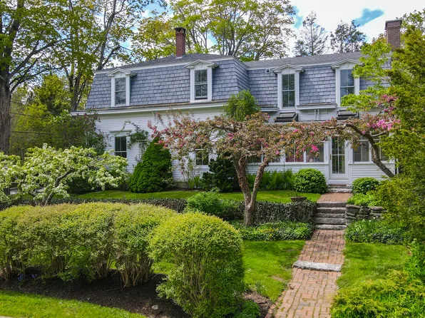 37 Mountain Street, Camden, ME 04843