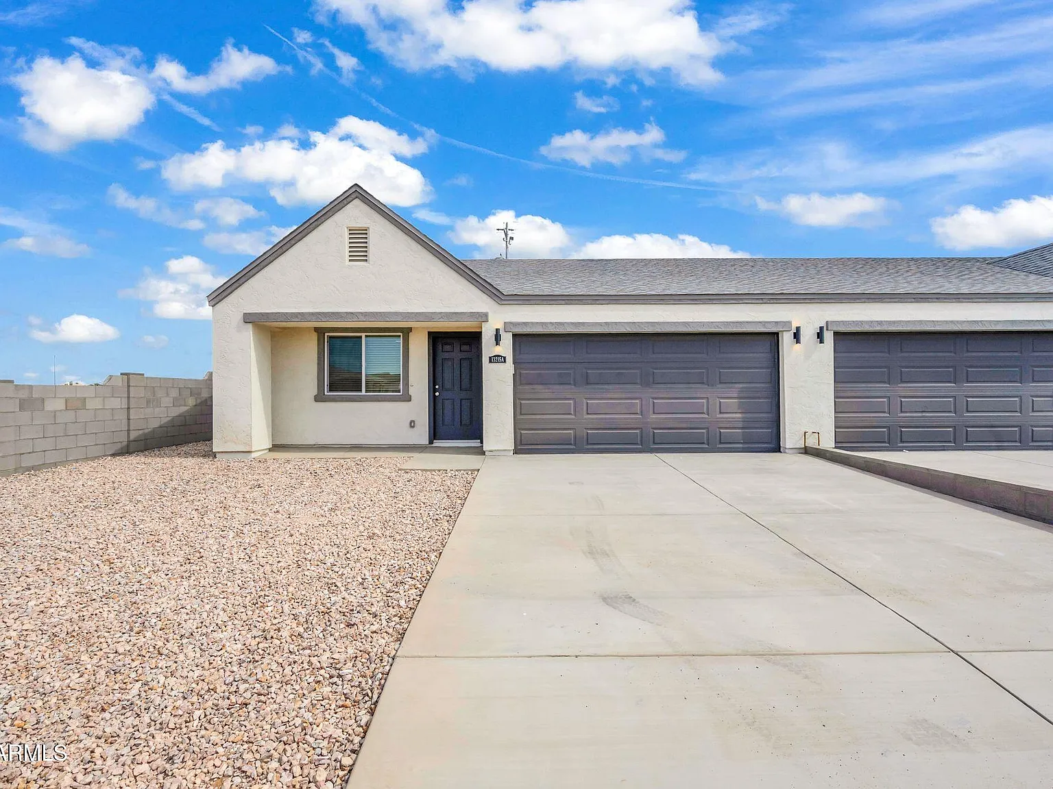 3 bed, 2.0 bath, 1210 sqft, $1,400 — Photo 1