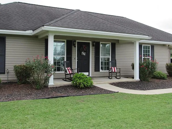 163 Cool Breeze Dr, Moultrie, GA 31768