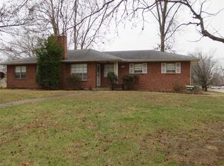 848 Middleboro Dr, Saint Louis, MO