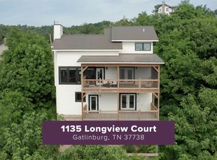 1135 Longview Ct, Gatlinburg, TN 37738