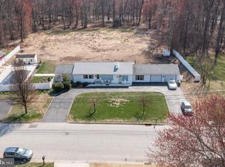 235 E Pittsfield St, Pennsville, NJ
