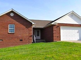 105 E Cherry Dr, Science Hill, KY 42553