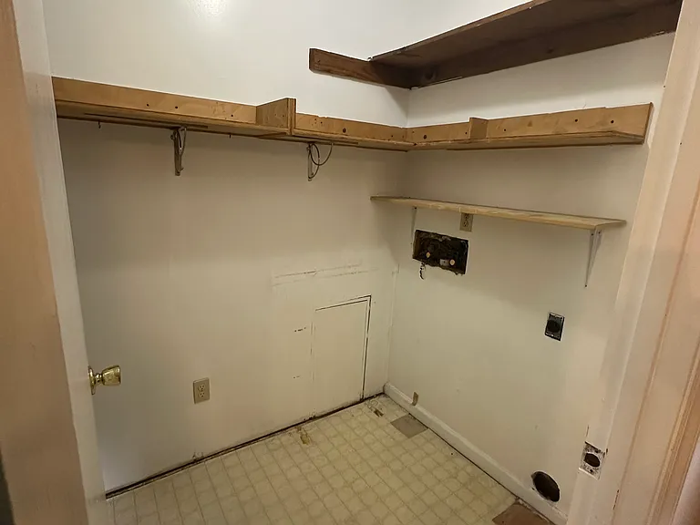 1180B Brown St NE #B — Photo 7