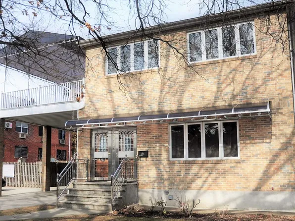 164-15 75th Road image 1 of 9