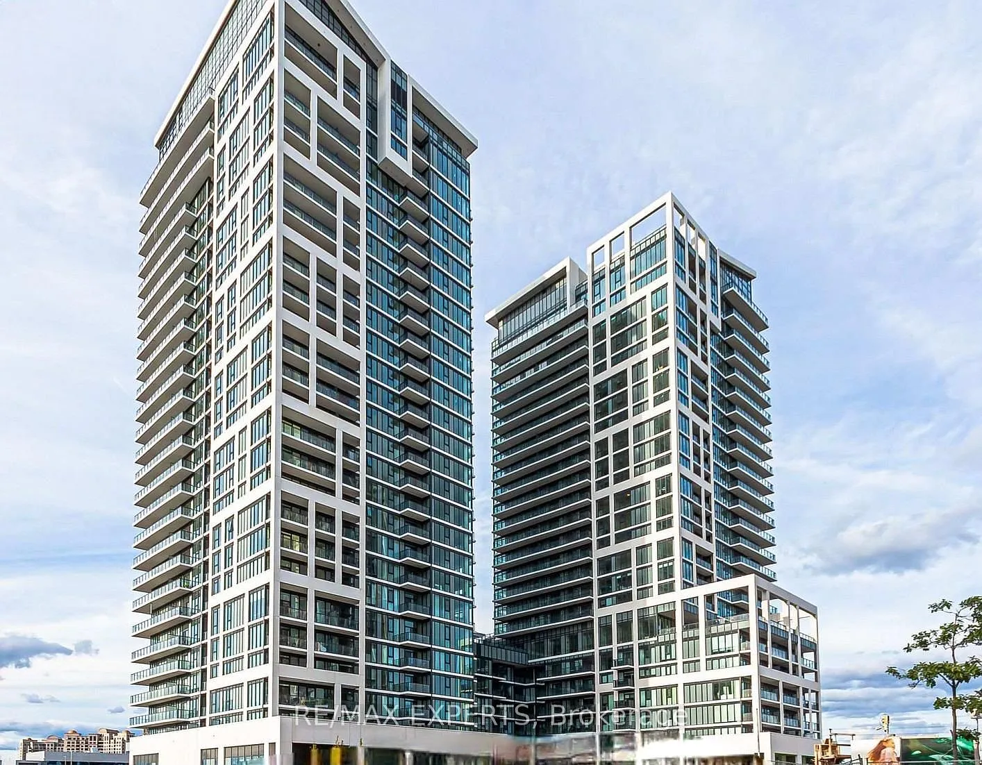 2 bed, $2,900 — Photo 1