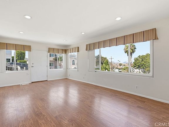5th image of 661 W 26th St