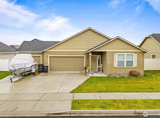 1354 E Burr Ave, Moses Lake, WA 98837
