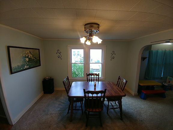 4th image of 137 Willowbrook Ave