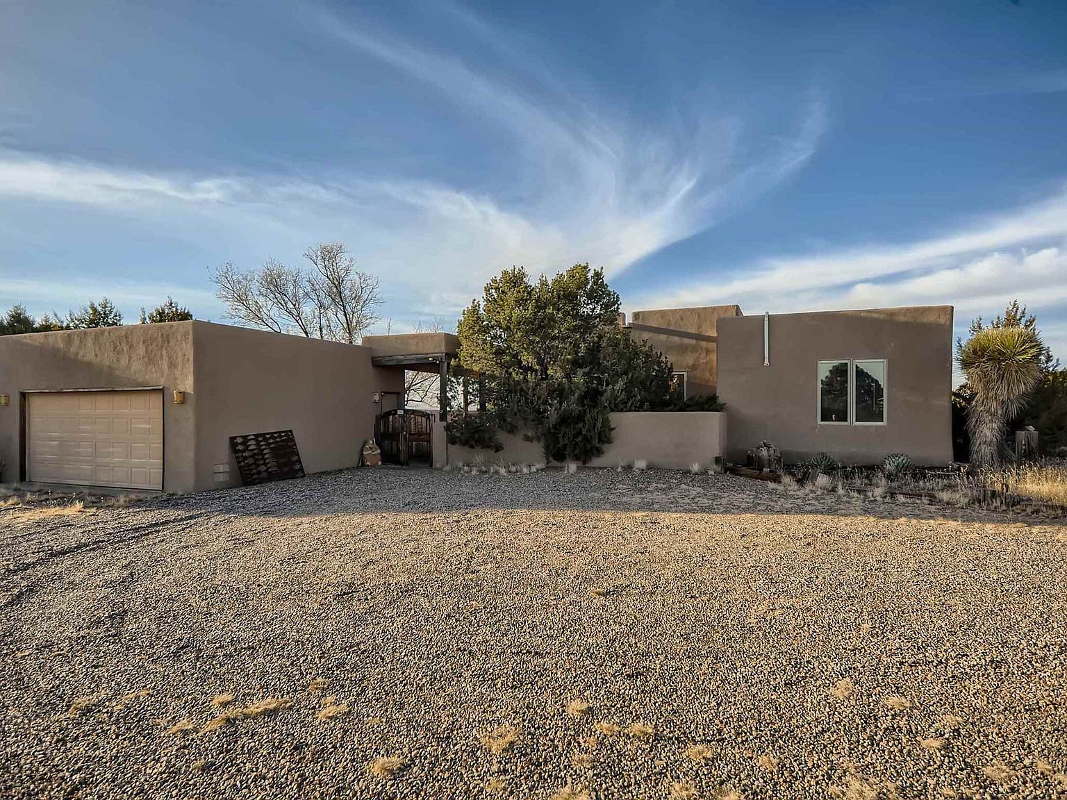 4 Casa Del Oro Pl, Santa Fe, NM 87508 | Zillow