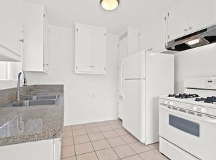 1531 Harvard St in Santa Monica - steps to Water Garden and SM Blvd!, Santa Monica, CA 90404