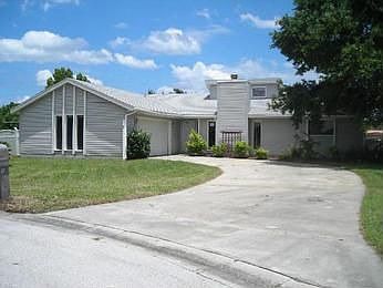 1st image of 1727 King Edward Dr