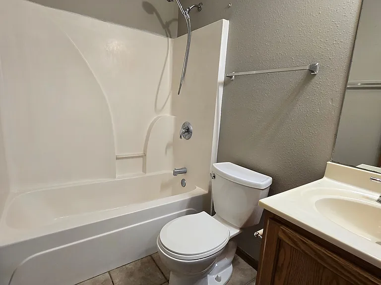 5713 Canaveral Dr — Photo 9