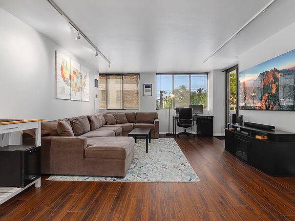 3rd image of 2800 N Orchard St APT 408