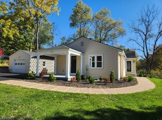 1048 Vosseller Ave, Martinsville, NJ 08836