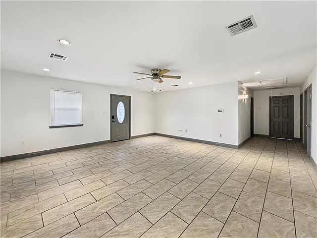 4522 Shalimar Dr — Photo 4